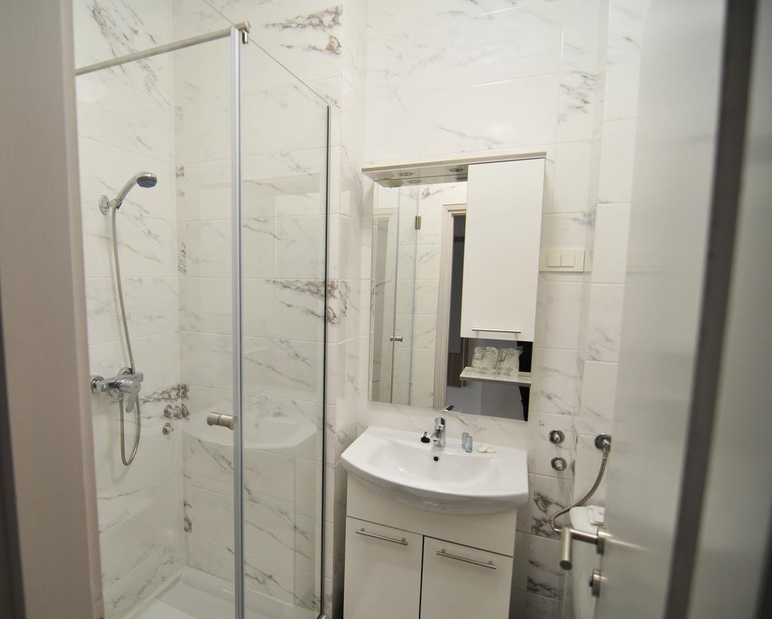 Hotel Villa Laurel Lovran Dış mekan fotoğraf