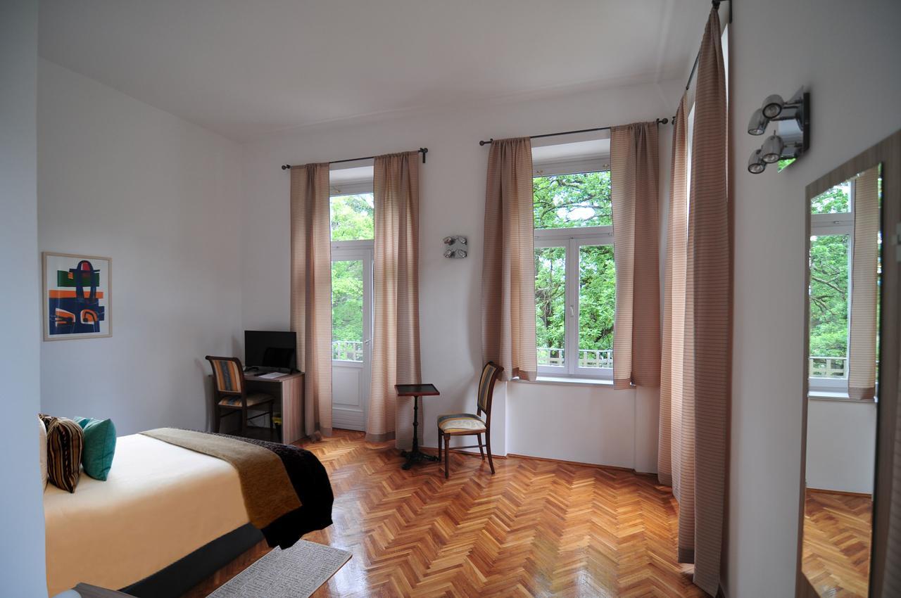 Hotel Villa Laurel Lovran Dış mekan fotoğraf